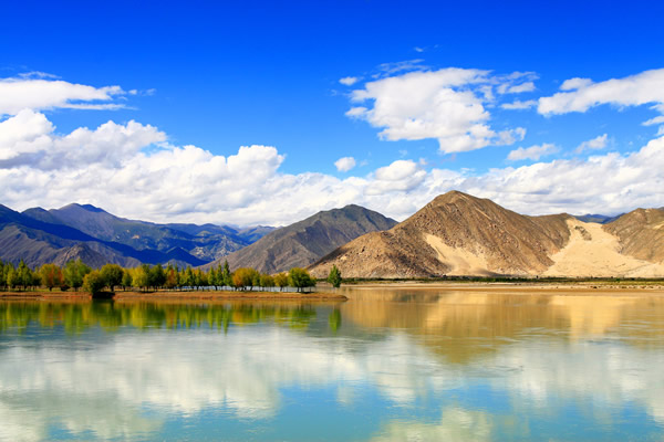 雅魯藏布江大峽谷